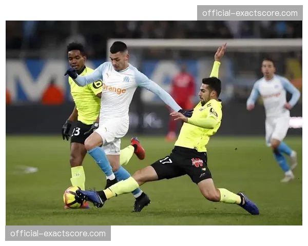 评论：赛季冲刺阶段，法甲争冠与保级悬念依旧并存